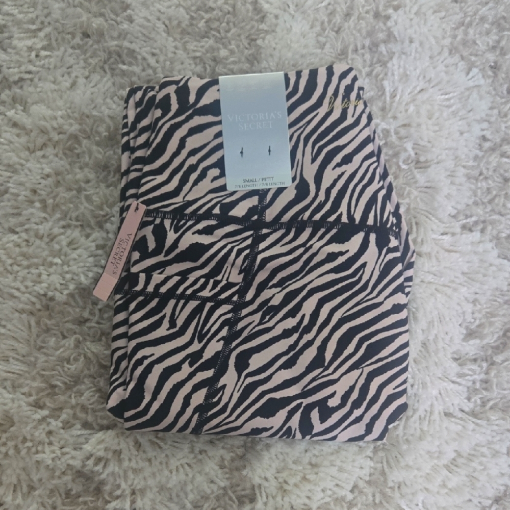 Victoria's Secret Black and Cream Zebra Leggings